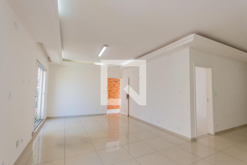 Foto 1 de Casa com 4 Quartos para alugar, 270m² em Centro, Santo André
