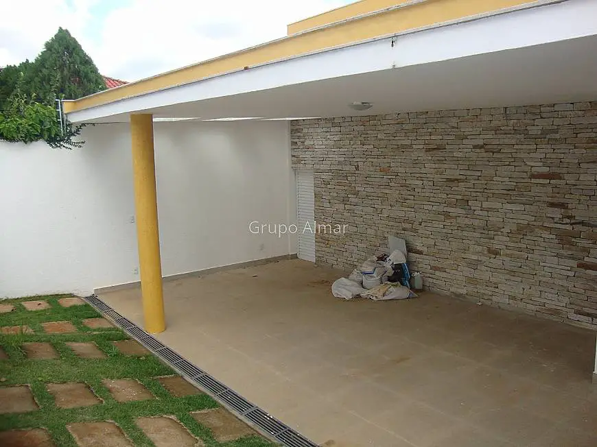 Foto 2 de Casa com 4 Quartos à venda, 360m² em Cidade Jardim, Juiz de Fora