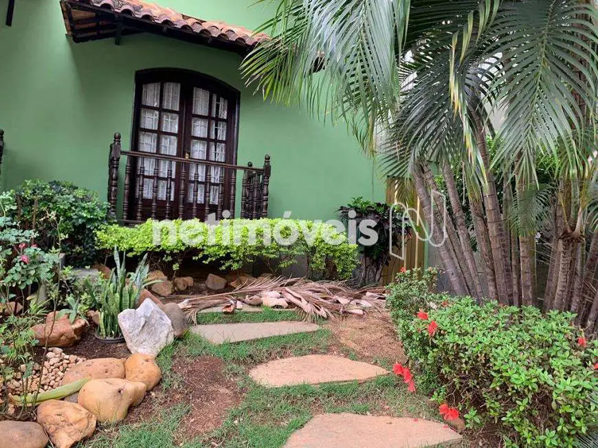Foto 1 de Casa com 4 Quartos para alugar, 231m² em Cidade Nova, Belo Horizonte