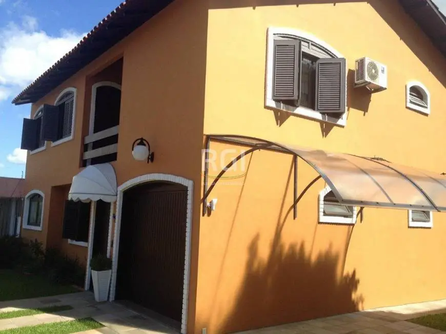 Foto 1 de Casa com 4 Quartos à venda, 220m² em Cristal, Porto Alegre