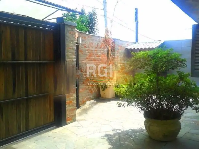 Foto 1 de Casa com 4 Quartos à venda, 290m² em Cristal, Porto Alegre