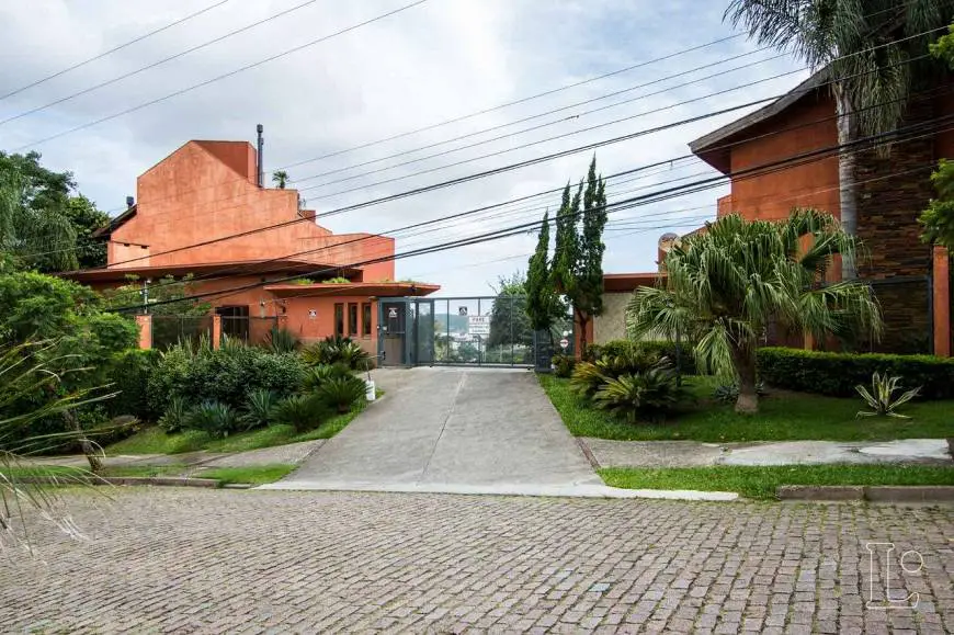 Foto 2 de Casa com 4 Quartos à venda, 382m² em Cristal, Porto Alegre