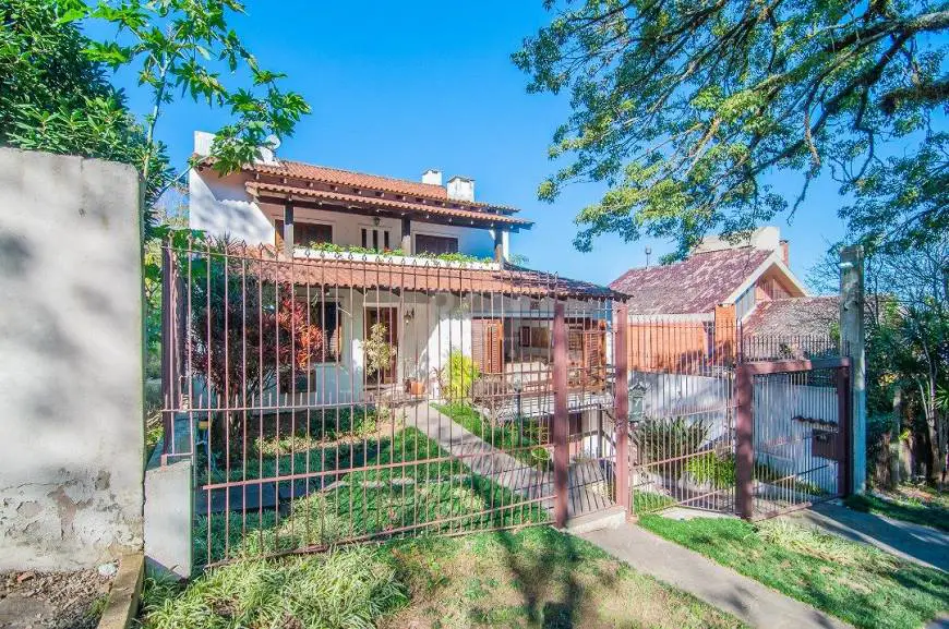 Foto 3 de Casa com 4 Quartos à venda, 392m² em Cristal, Porto Alegre