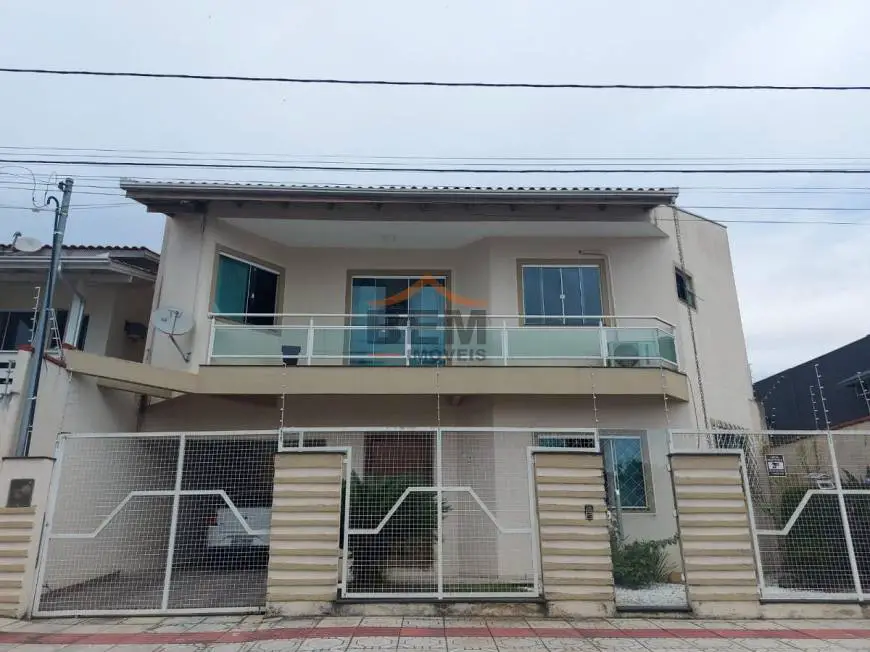 Foto 1 de Casa com 4 Quartos para alugar, 350m² em Dom Bosco, Itajaí