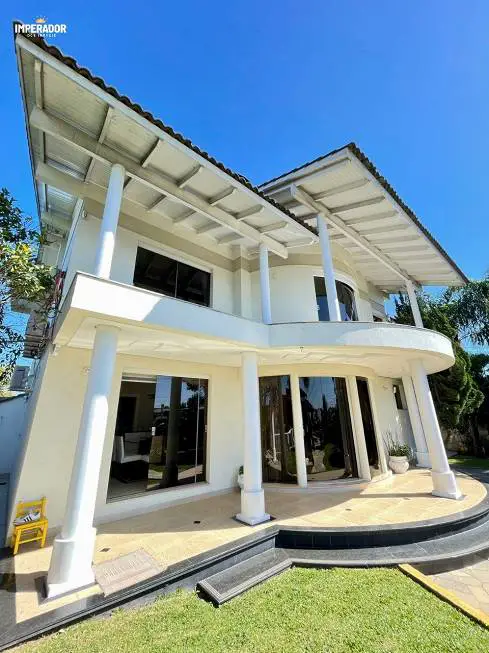 Foto 1 de Casa com 4 Quartos à venda, 600m² em Esplanada, Caxias do Sul