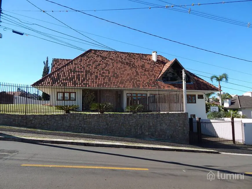 Foto 4 de Casa com 4 Quartos para alugar, 387m² em Estrela, Ponta Grossa