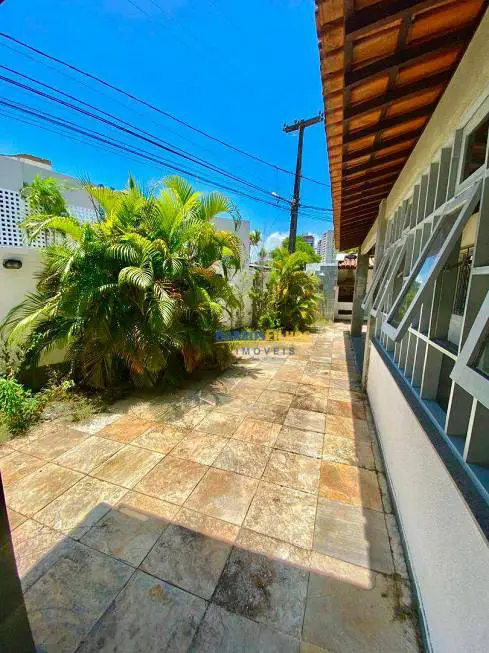 Foto 3 de Casa com 4 Quartos para alugar, 200m² em Grageru, Aracaju