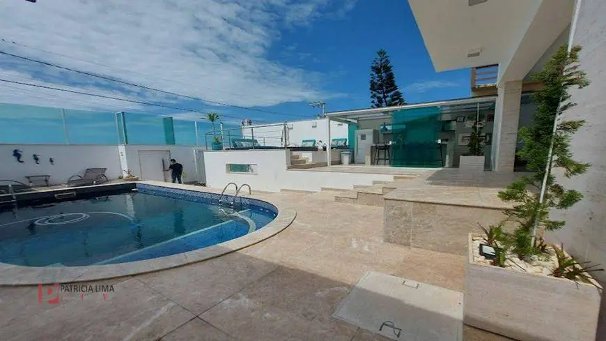 Foto 1 de Casa com 4 Quartos à venda, 530m² em Interlagos, Vila Velha