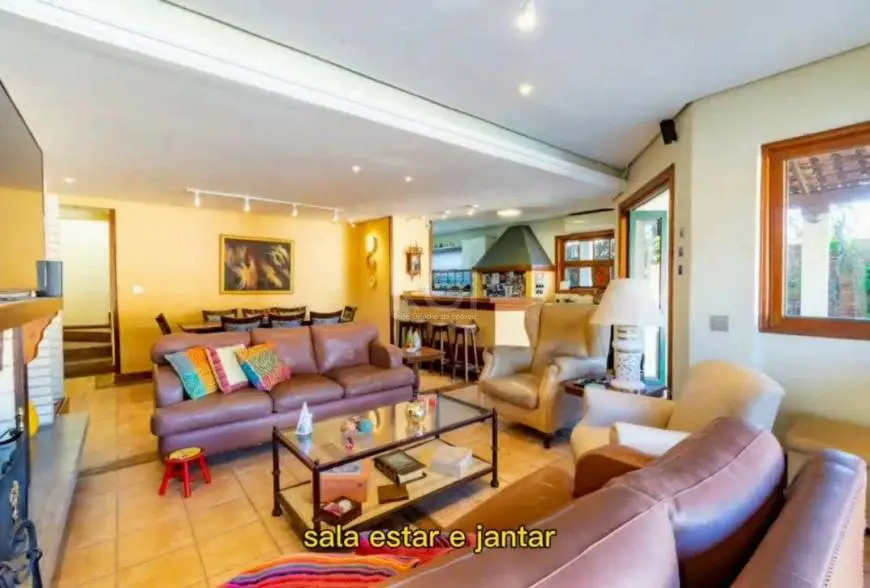 Foto 2 de Casa com 4 Quartos à venda, 280m² em Ipanema, Porto Alegre