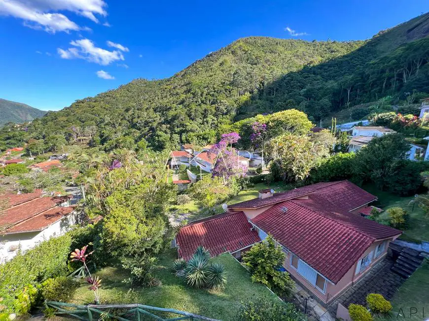 Foto 5 de Casa com 4 Quartos para alugar, 3000m² em Iúcas, Teresópolis