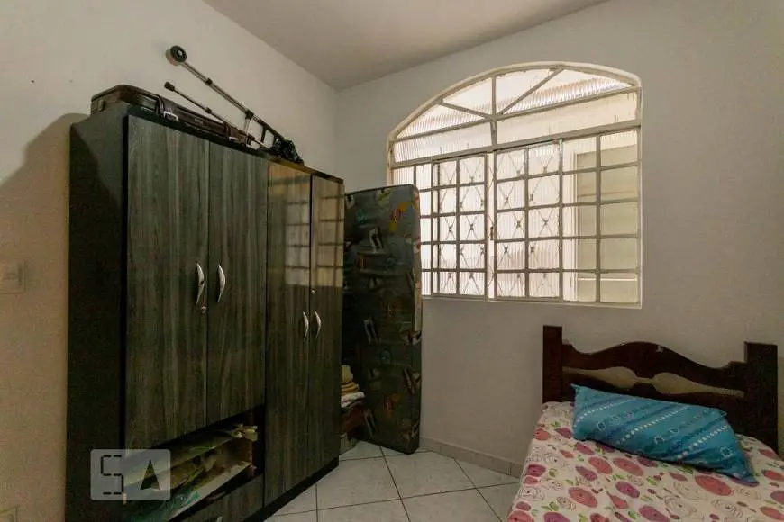 Foto 5 de Casa com 4 Quartos para alugar, 155m² em Jaqueline, Belo Horizonte
