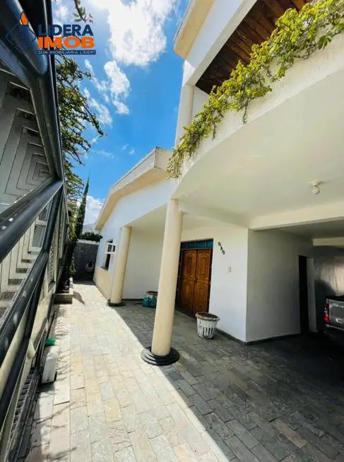Foto 2 de Casa com 4 Quartos para venda ou aluguel, 400m² em Jardim Cruzeiro, Feira de Santana