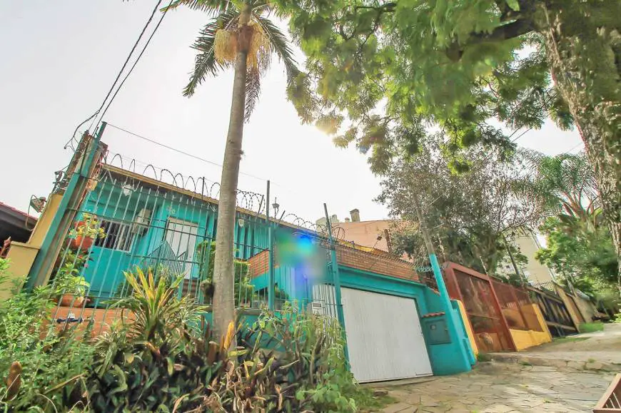 Foto 2 de Casa com 4 Quartos à venda, 308m² em Jardim do Salso, Porto Alegre