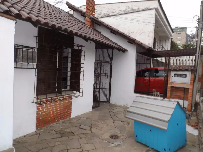 Foto 2 de Casa com 4 Quartos à venda, 138m² em Jardim Itú Sabará, Porto Alegre