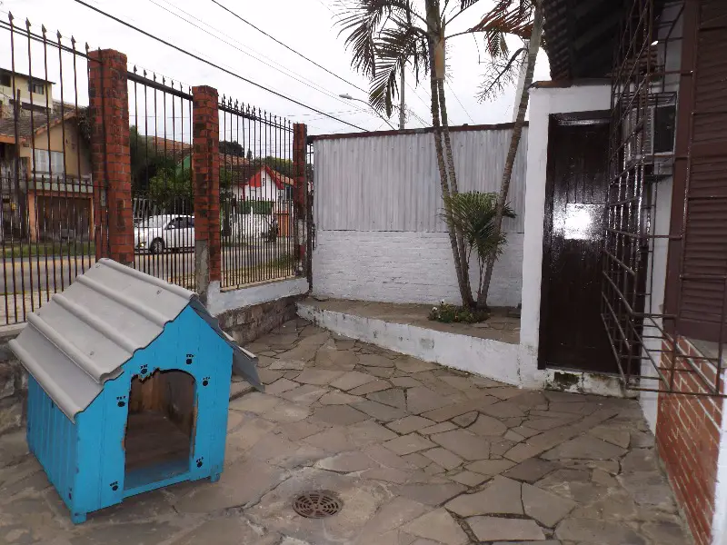 Foto 3 de Casa com 4 Quartos à venda, 138m² em Jardim Itú Sabará, Porto Alegre