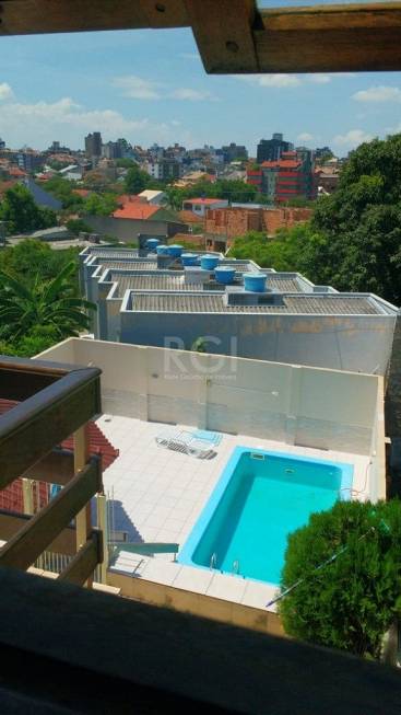 Foto 5 de Casa com 4 Quartos à venda, 245m² em Jardim Itú Sabará, Porto Alegre