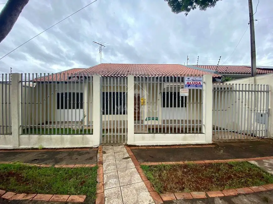 Foto 1 de Casa com 4 Quartos para alugar, 114m² em Jardim Lucianópolis, Maringá