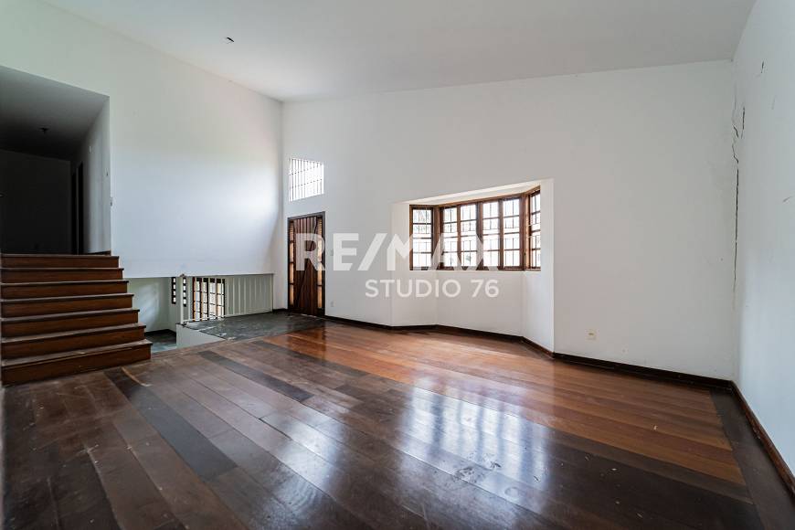 Foto 1 de Casa com 4 Quartos à venda, 350m² em Jardim Prudência, São Paulo
