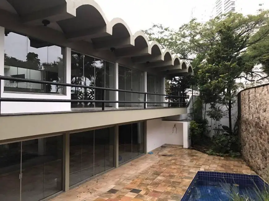Foto 3 de Casa com 4 Quartos à venda, 699m² em Jardim São Caetano, São Caetano do Sul