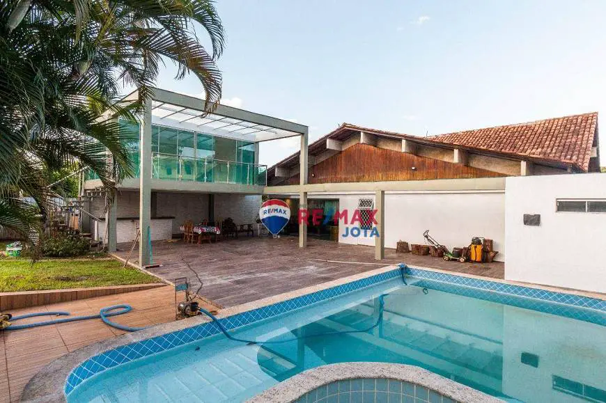 Foto 1 de Casa com 4 Quartos para alugar, 668m² em Lago Sul, Brasília