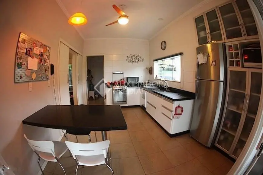 Foto 2 de Casa com 4 Quartos para alugar, 350m² em Lagoa da Conceição, Florianópolis