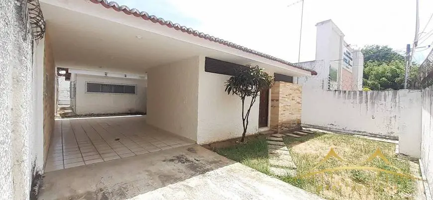 Foto 1 de Casa com 4 Quartos para alugar, 353m² em Lagoa Nova, Natal