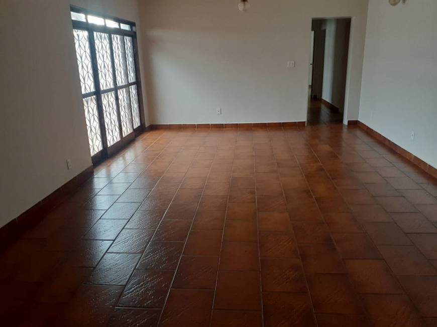 Foto 4 de Casa com 4 Quartos à venda, 250m² em Lagoinha, Ribeirão Preto