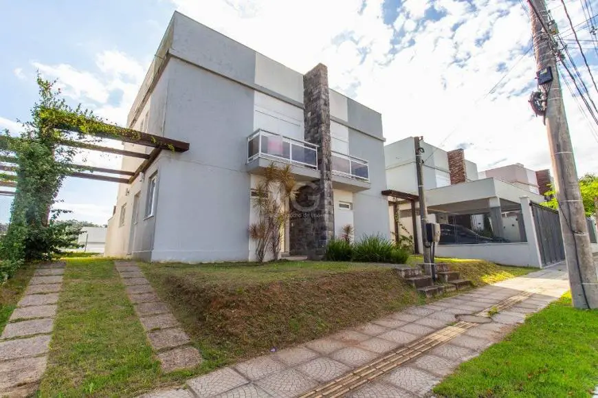 Foto 1 de Casa com 4 Quartos à venda, 198m² em Lomba do Pinheiro, Porto Alegre