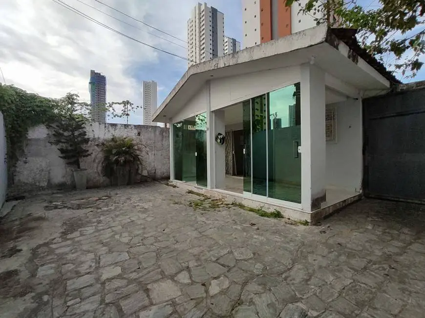 Foto 1 de Casa com 4 Quartos para alugar, 360m² em Manaíra, João Pessoa