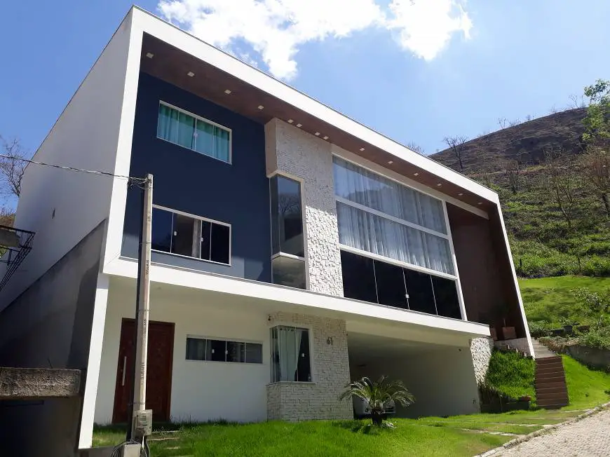 Foto 1 de Casa com 4 Quartos à venda, 350m² em Matadouro, Barra do Piraí