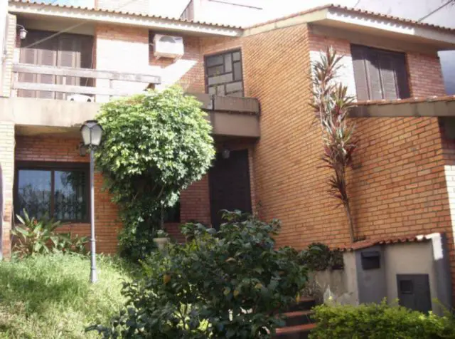 Foto 1 de Casa com 4 Quartos à venda, 238m² em Medianeira, Porto Alegre