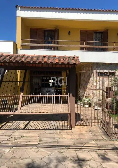 Foto 1 de Casa com 4 Quartos à venda, 290m² em Nonoai, Porto Alegre