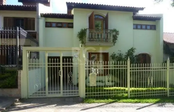 Foto 1 de Casa com 4 Quartos à venda, 300m² em Nonoai, Porto Alegre