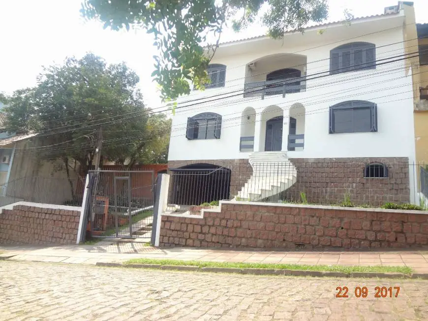Foto 1 de Casa com 4 Quartos à venda, 365m² em Nonoai, Porto Alegre