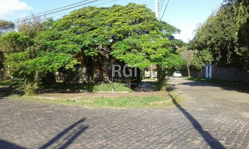 Foto 1 de Casa com 4 Quartos à venda, 500m² em Nonoai, Porto Alegre