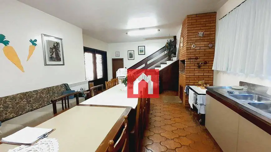 Foto 4 de Casa com 4 Quartos à venda, 413m² em Panazzolo, Caxias do Sul