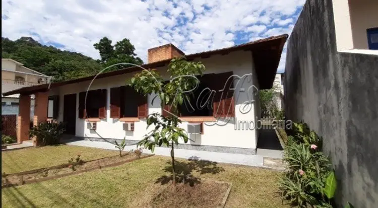 Foto 1 de Casa com 4 Quartos à venda, 170m² em Pantanal, Florianópolis