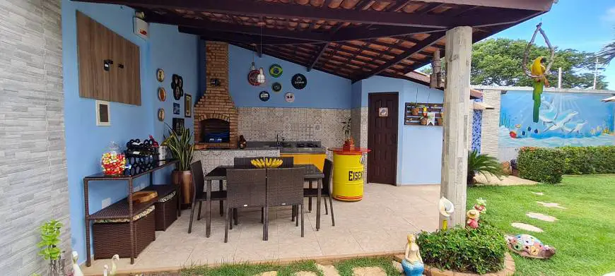 Foto 4 de Casa com 4 Quartos para alugar, 260m² em Precabura, Eusébio