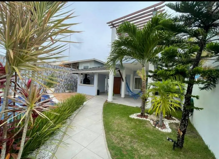 Foto 1 de Casa com 4 Quartos para alugar, 252m² em Recreio Ipitanga, Lauro de Freitas