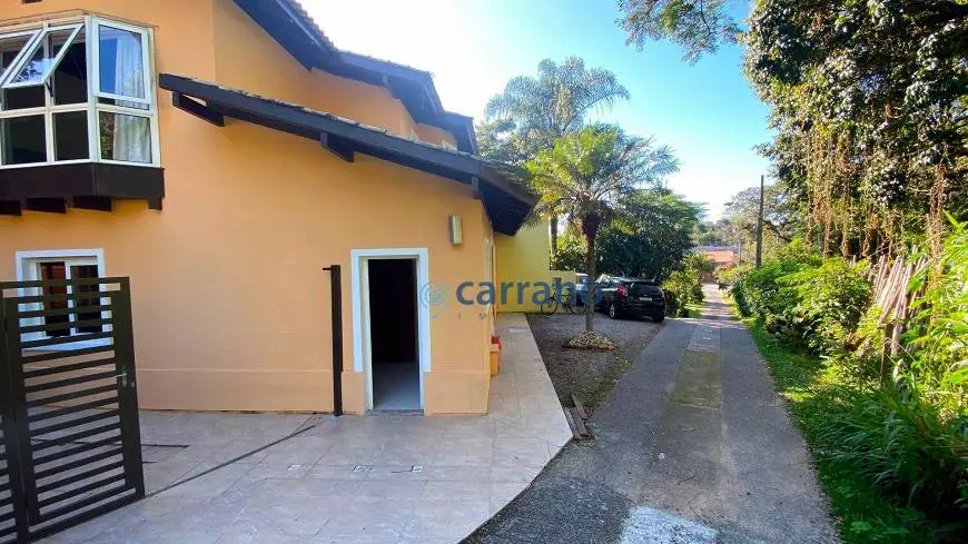 Foto 4 de Casa com 4 Quartos para alugar, 216m² em Rio Tavares, Florianópolis