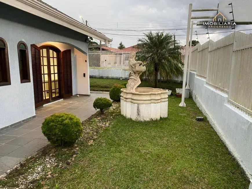 Foto 1 de Casa com 4 Quartos para alugar, 237m² em São Braz, Curitiba