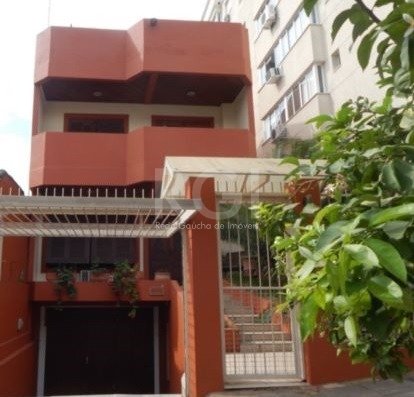 Foto 3 de Casa com 4 Quartos à venda, 482m² em São João, Porto Alegre