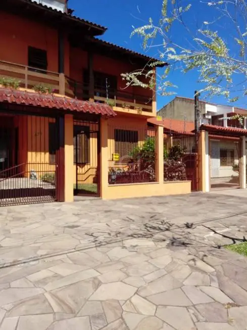 Foto 2 de Casa com 4 Quartos à venda, 250m² em Sarandi, Porto Alegre