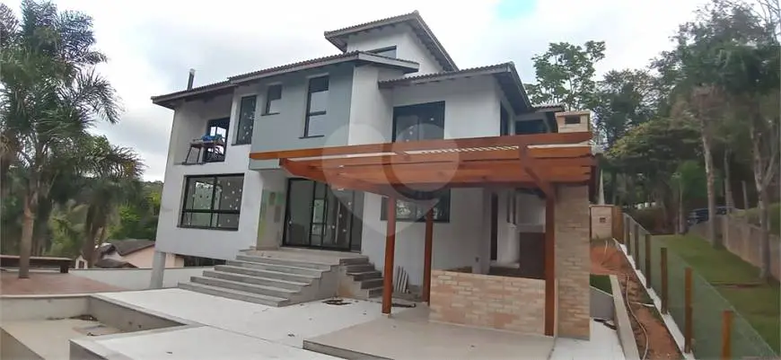 Foto 5 de Casa com 4 Quartos à venda, 300m² em Serra da Cantareira, Mairiporã