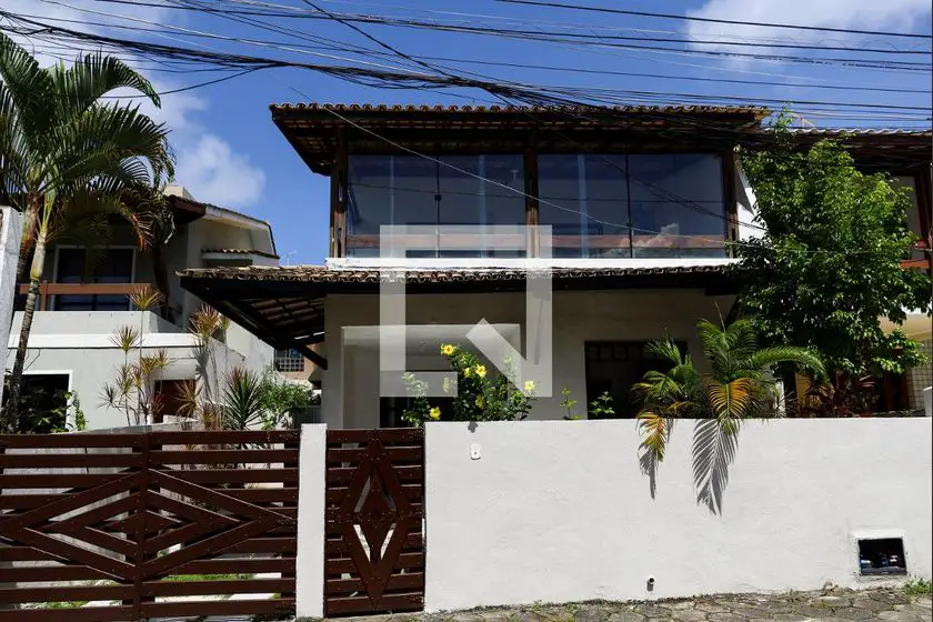Foto 1 de Casa com 4 Quartos para alugar, 300m² em Stella Maris, Salvador