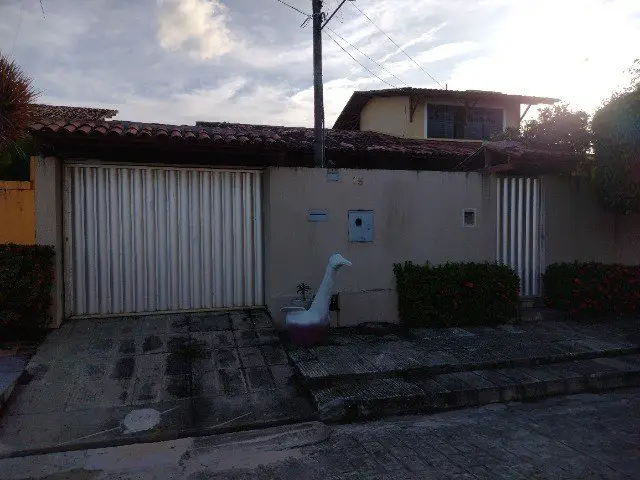 Foto 1 de Casa com 4 Quartos para alugar, 250m² em Tabuleiro do Martins, Maceió