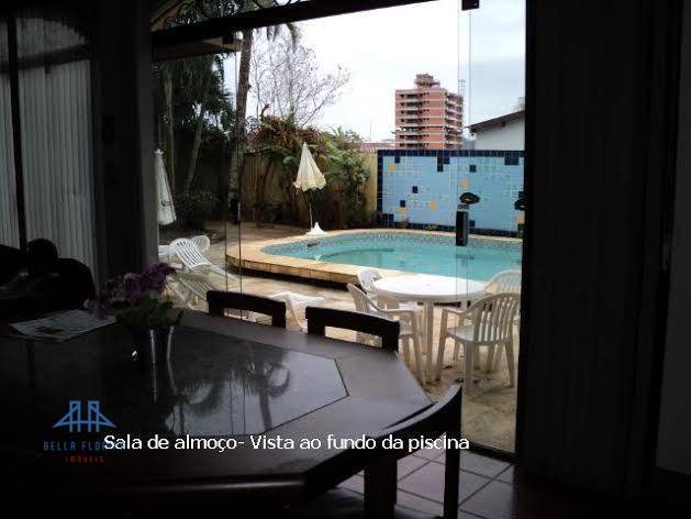 Foto 2 de Casa com 4 Quartos à venda, 360m² em Trindade, Florianópolis