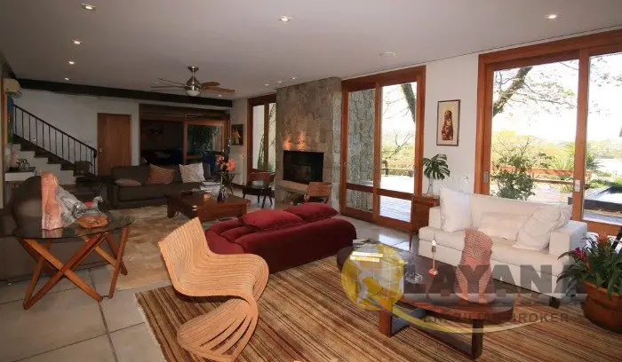 Foto 3 de Casa com 4 Quartos à venda, 900m² em Vila Assunção, Porto Alegre