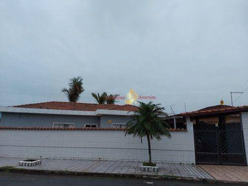 Foto 1 de Casa com 4 Quartos à venda, 130m² em Vila Caicara, Praia Grande