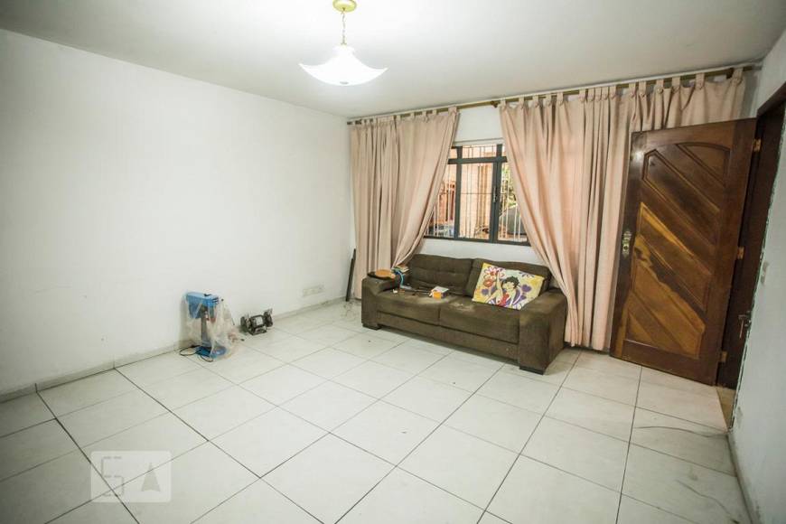 Foto 1 de Casa com 4 Quartos para alugar, 200m² em Vila Campestre, São Paulo